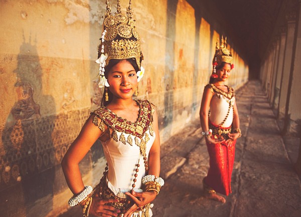 Traditional aspara dancers, Siem Reap, | Premium Photo - rawpixel