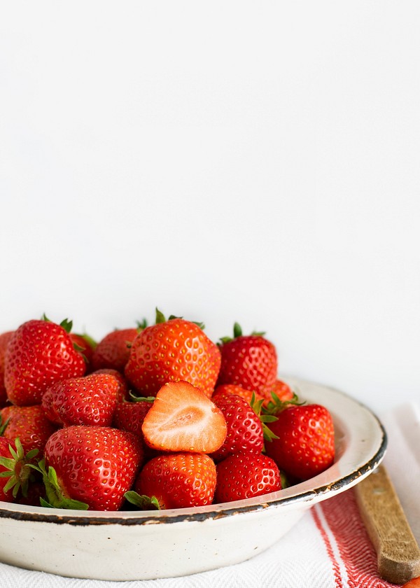 Fresh strawberries food photography. Visit | Free Photo - rawpixel