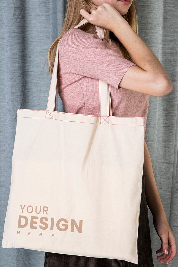 Woman With Tote Bag Mockup | Premium PSD Mockup - Rawpixel