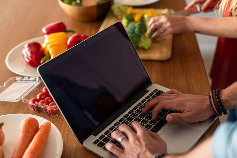 Hand+typed Man Images | Free Photos, PNG Stickers, Wallpapers ...