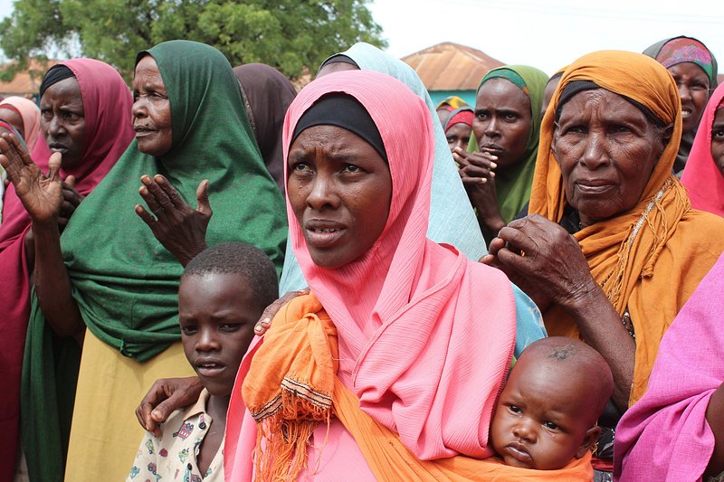 Residents of Diinsoor town, Somalia | Free Photo - rawpixel