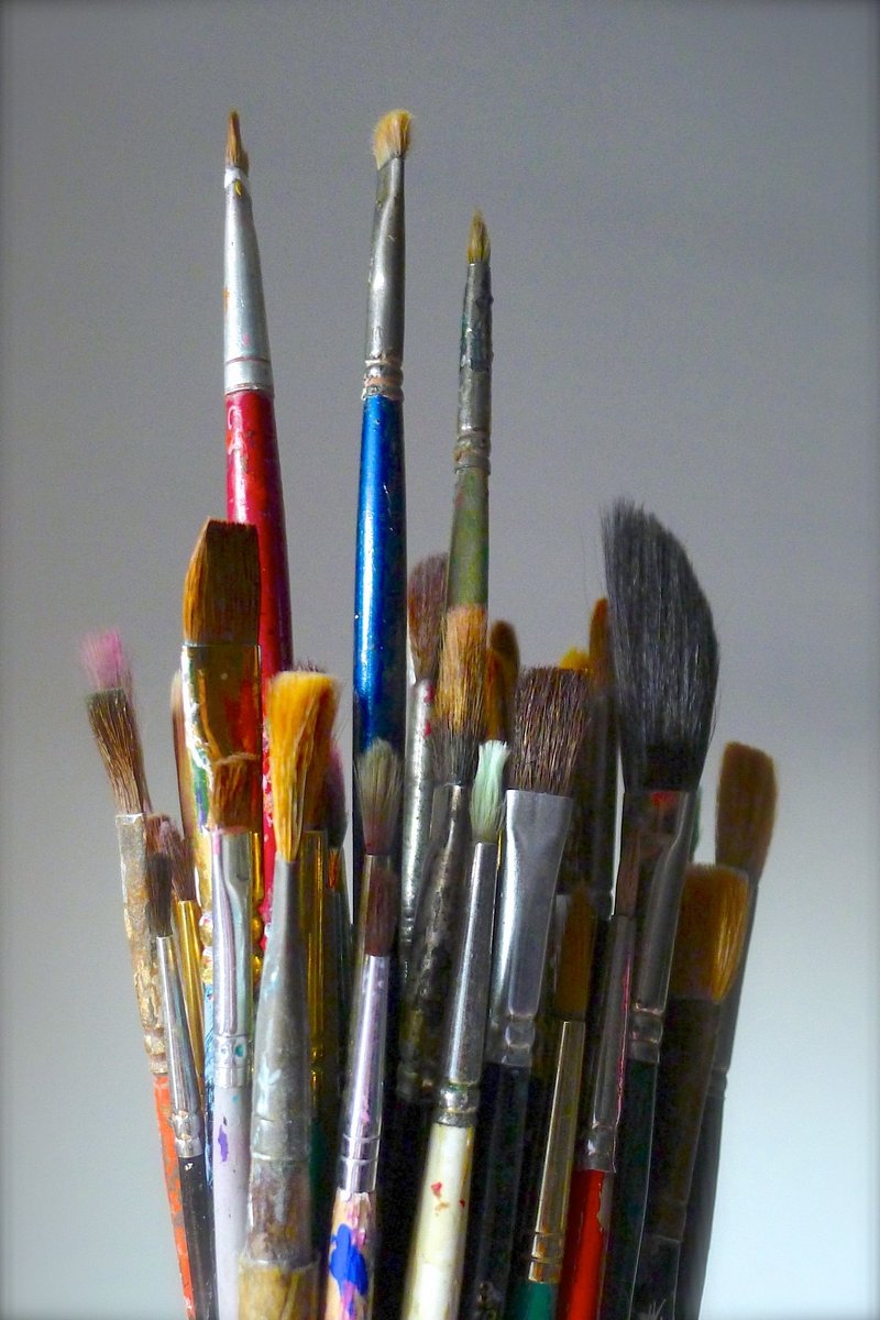 Paint Brushes in a cup image - Free stock photo - Public Domain