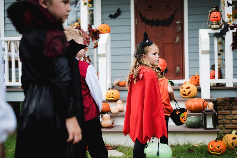 Little kids trick or treating | Free Photo - rawpixel