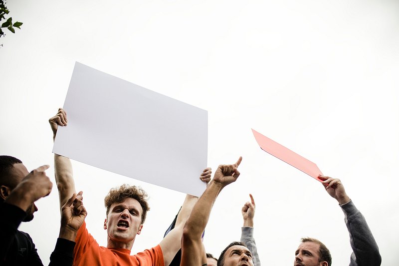 Протест тема. Протест презентация. Протест иллюстрация. Протест абстракция. Толпа с поднятыми руками протест.