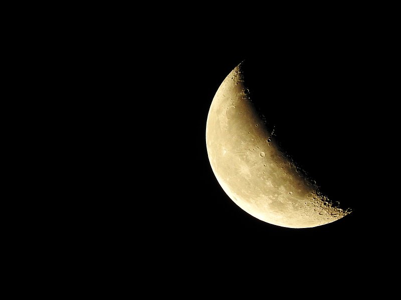File:The Crescent Moon.jpg - Wikimedia Commons