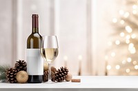 PNG elegant holiday wine bottle label mockup, transparent design