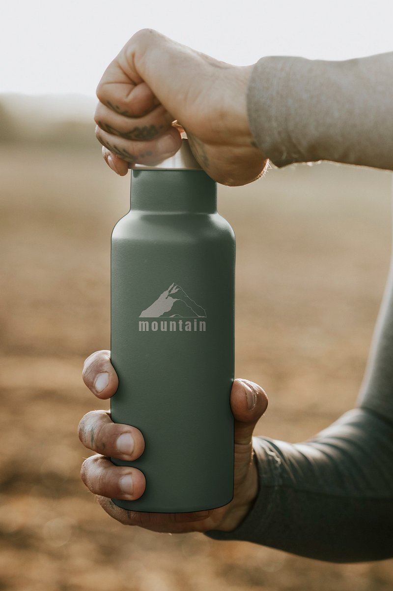 Editable Insulated Water Bottle Mockup 