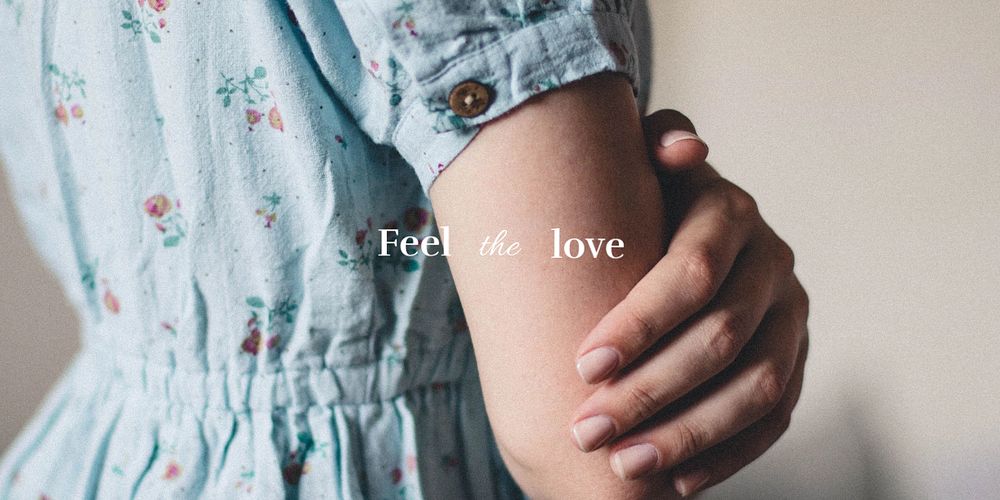 Love aesthetic Twitter post template, positive quote