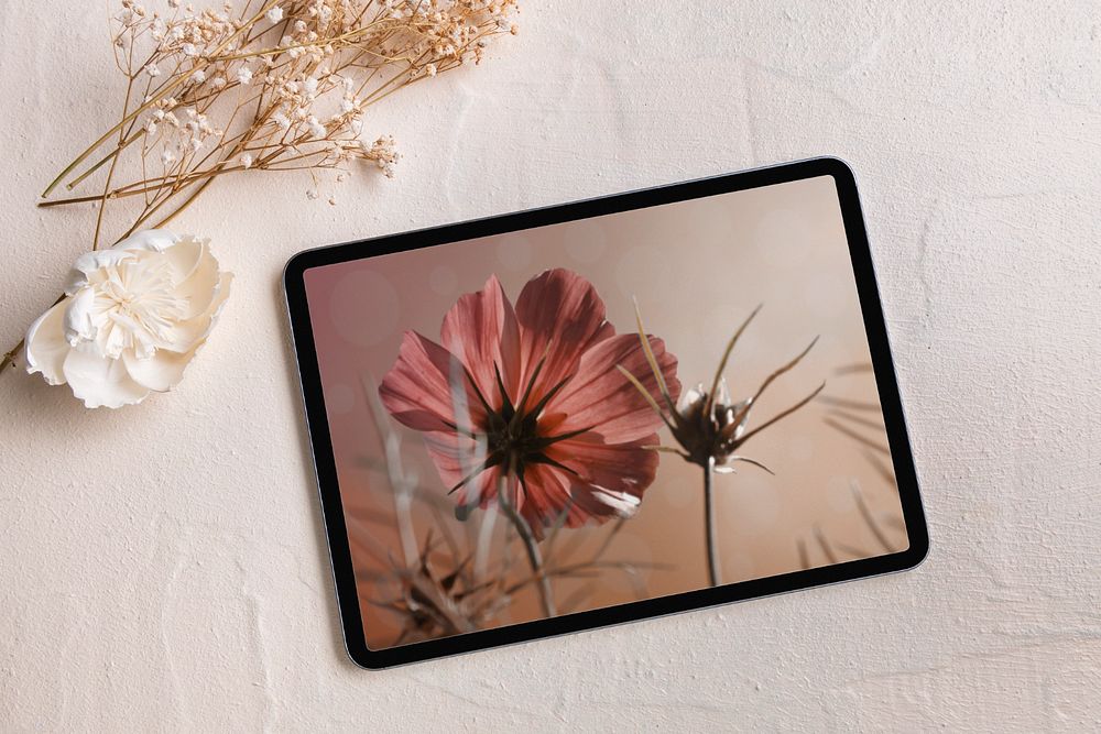 Tablet screen mockup, editable digital device