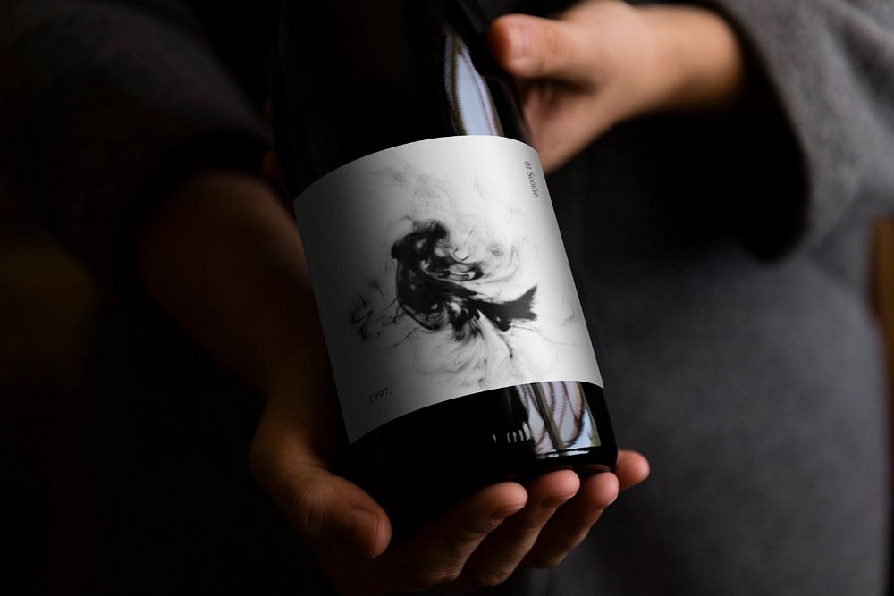 Wine bottle label mockup, editable design