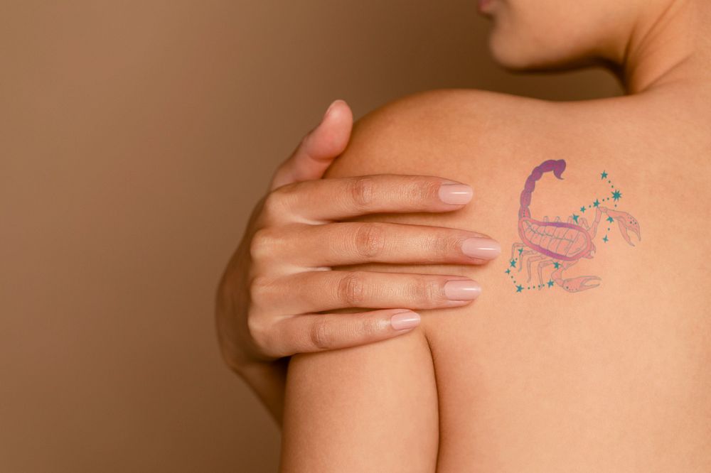 Editable tattoo mockup, woman's back design