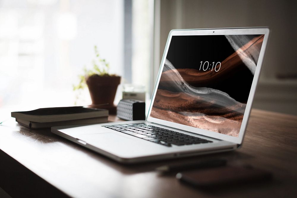 Editable laptop screen mockup