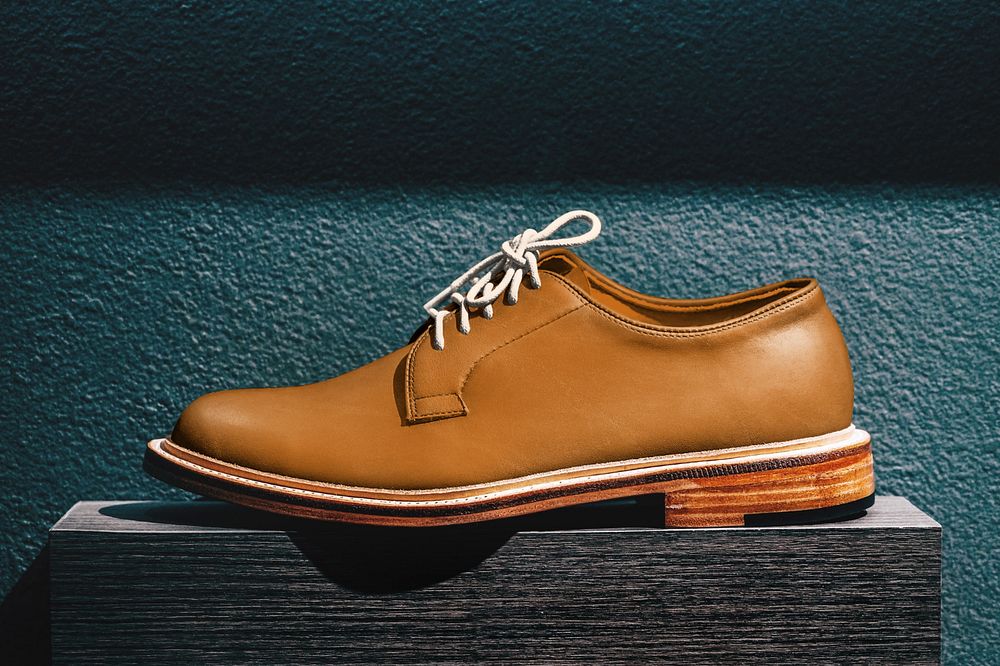 Editable men's leather shoes mockup