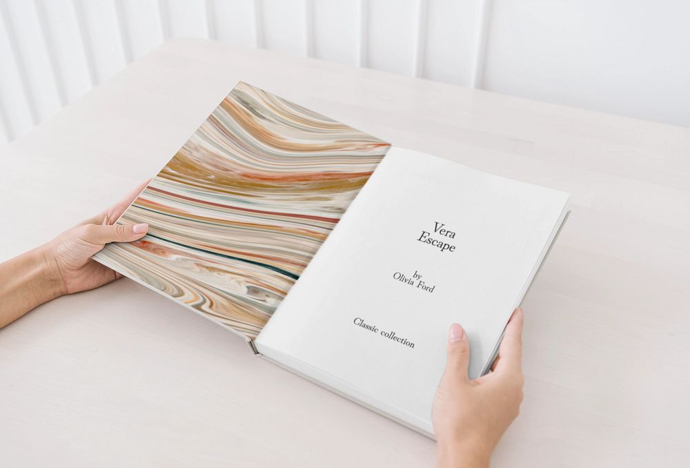 Open book mockup, editable design