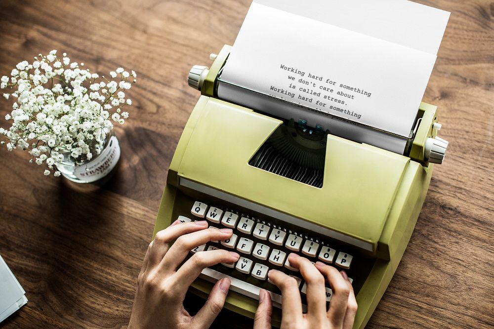 Typewriter's paper mockup, editable design