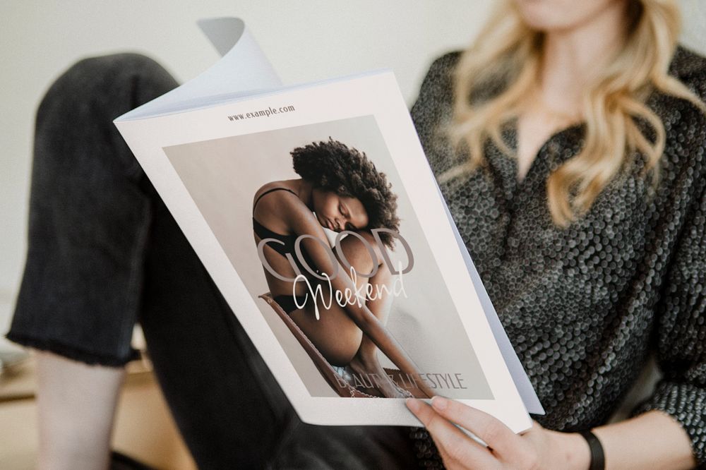 Editable magazine mockup design