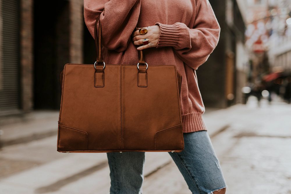 Leather bag mockup, women's fashion 