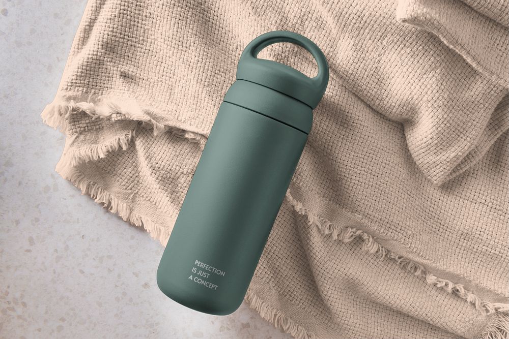 Thermal bottle mockup, minimal product editable design