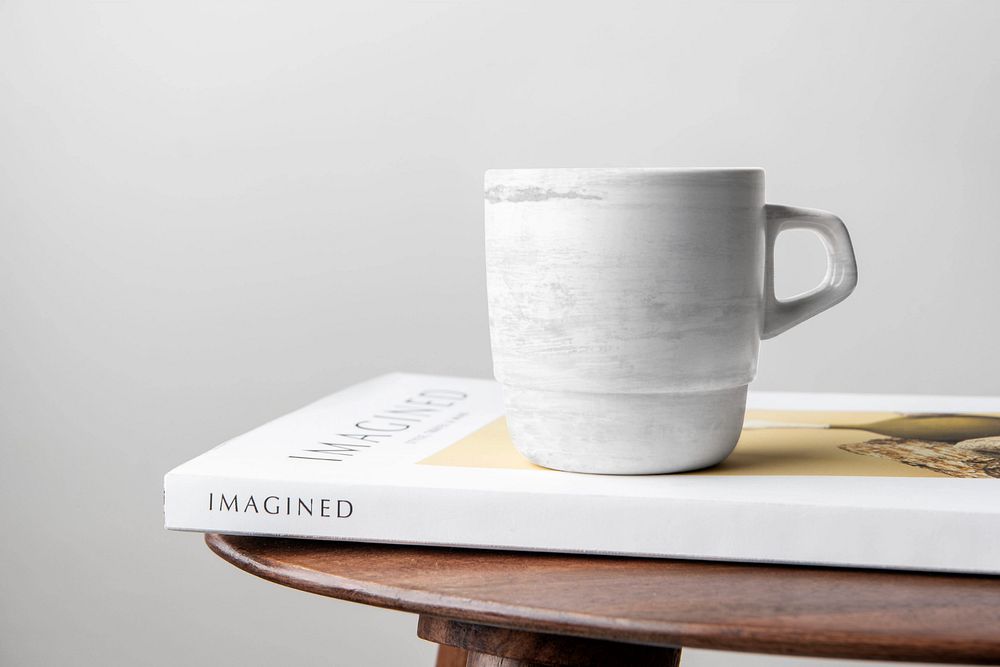 Editable ceramic cup mockup in minimal design 