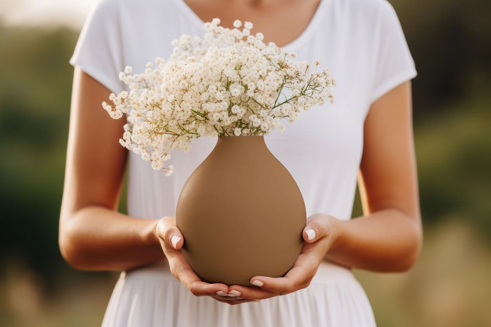 Editable flower vase interior mockup design