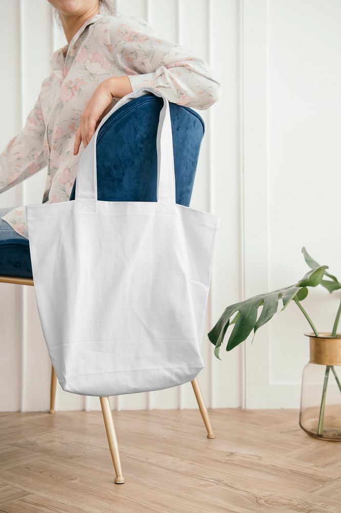 Tote bag mockup, white, sustainable fashion