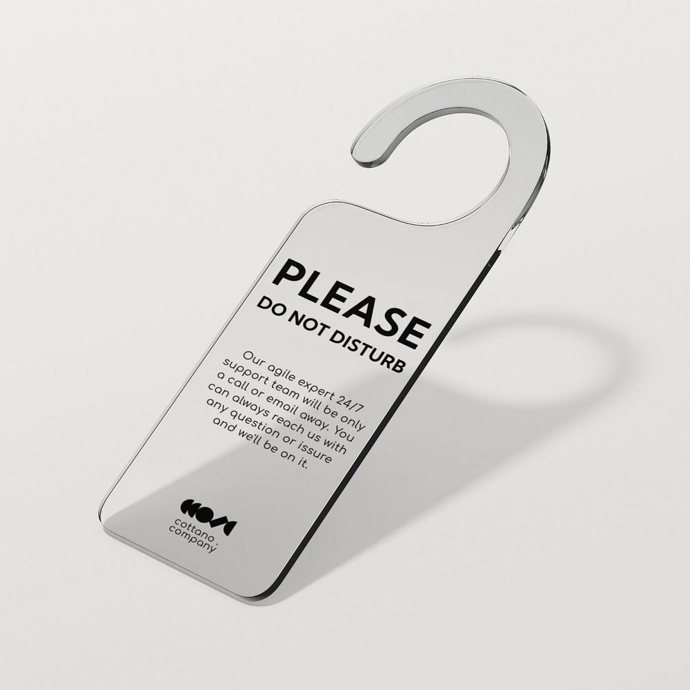 Door tag mockup, clear 3D design 