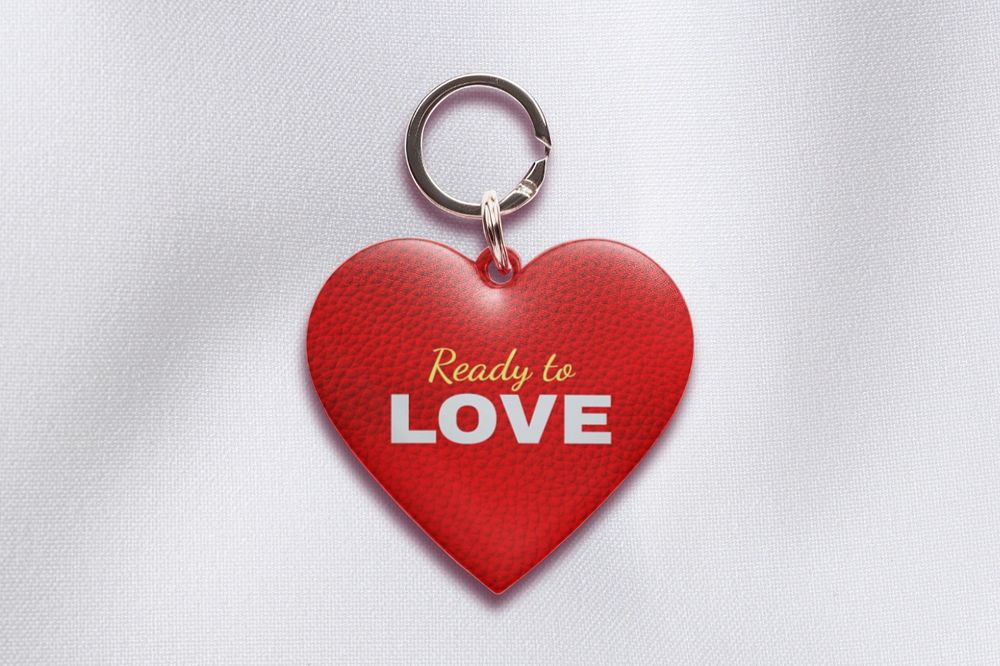 Pink heart keychain mockup, editable design