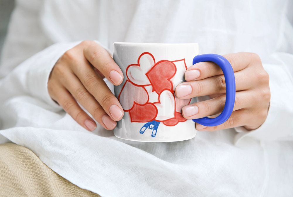 Coffee mug mockup, editable heart doodle design