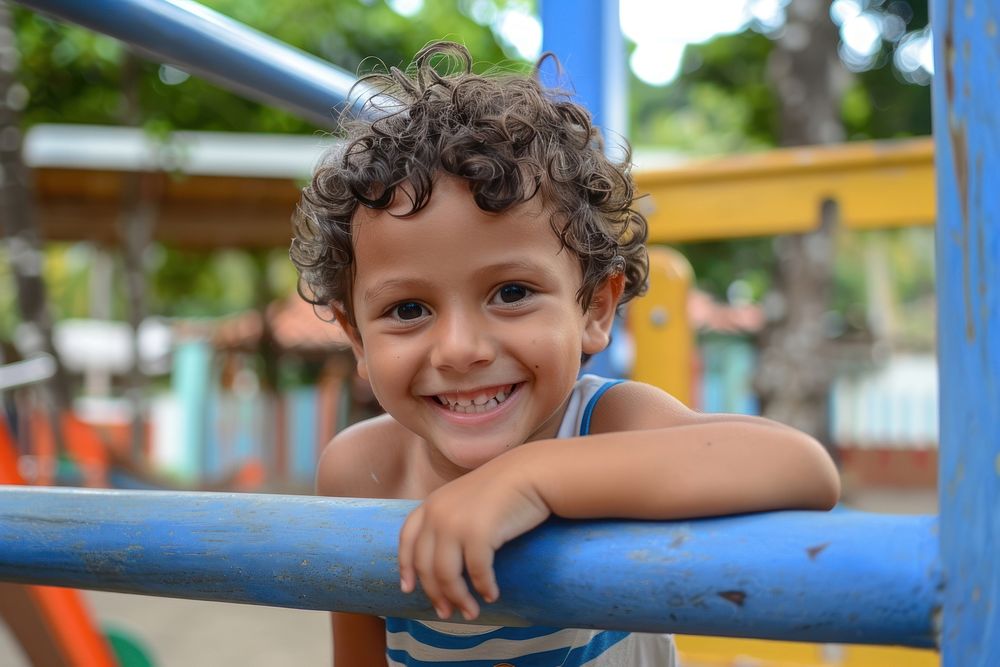 Brazilian little kid boy playground photo photography.
