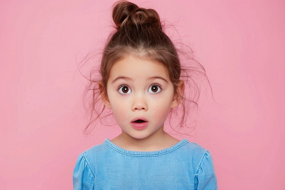 Brazilian cute little girl child surprised portrait photography.