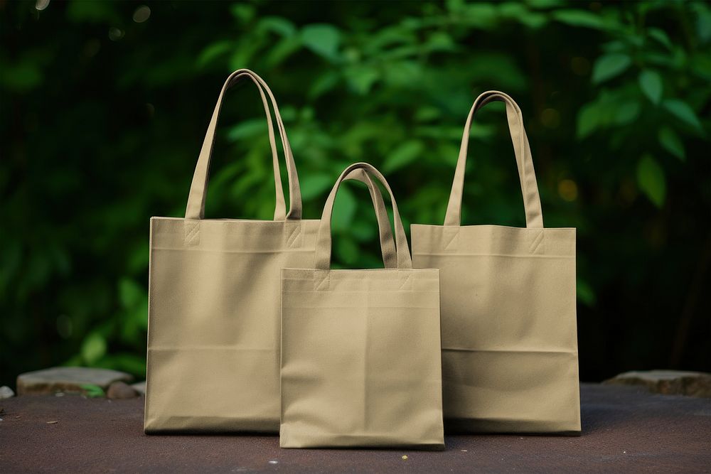 Jute tote bag mockup psd | Premium PSD Mockup - rawpixel