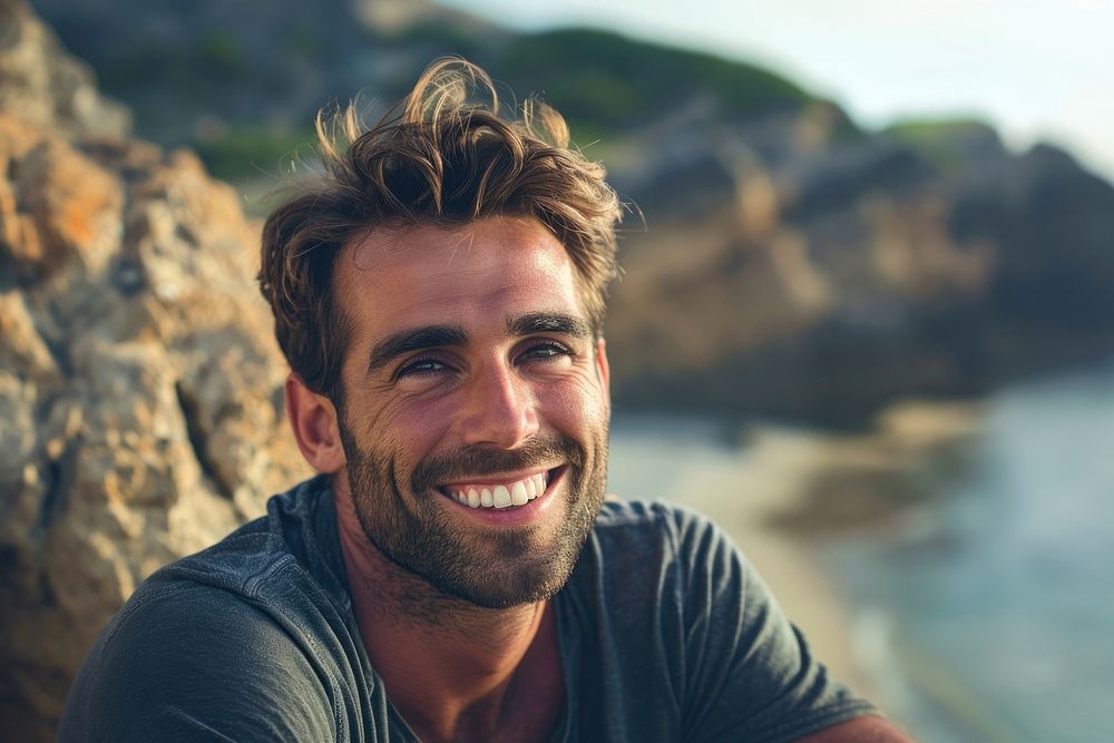 Close up of a man smiling photo photography portrait.