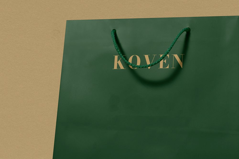 Green paper shopping bag mockup psd