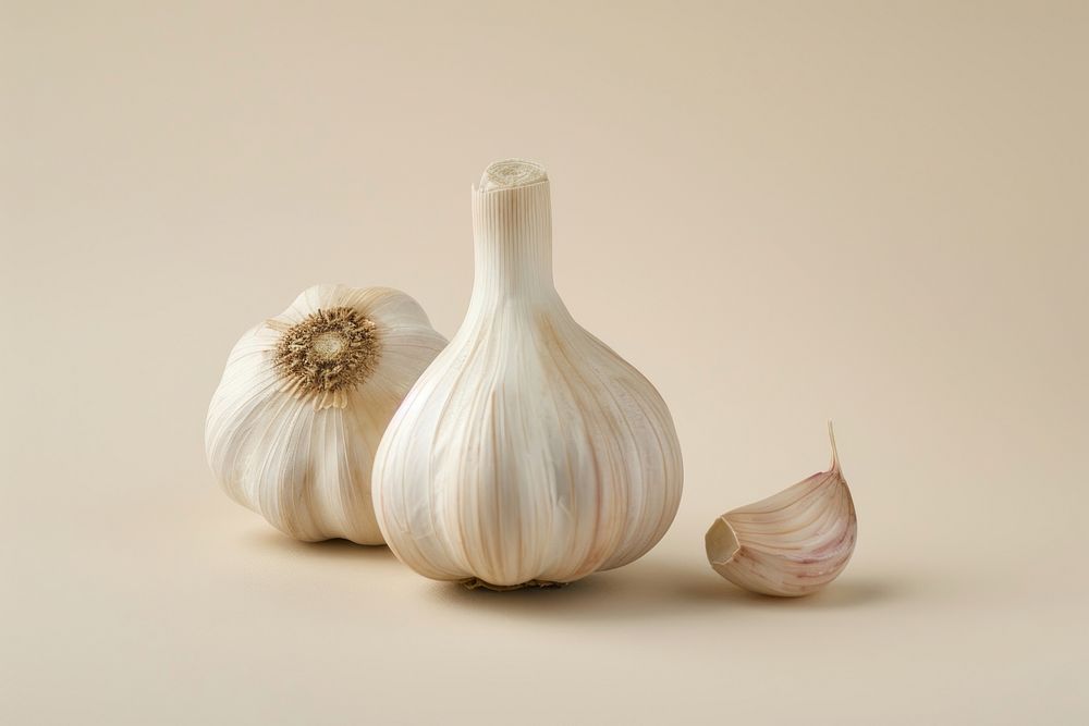 Fresh garlic bulbs and clove