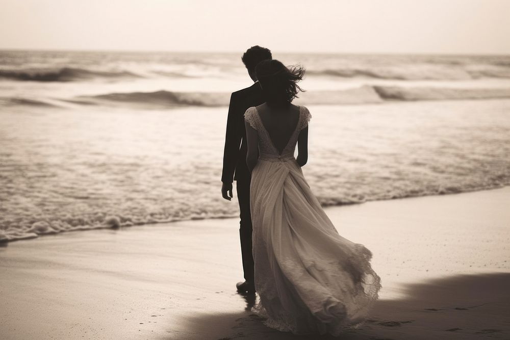 Aesthetic Photography Bride and groom wedding beach bride.