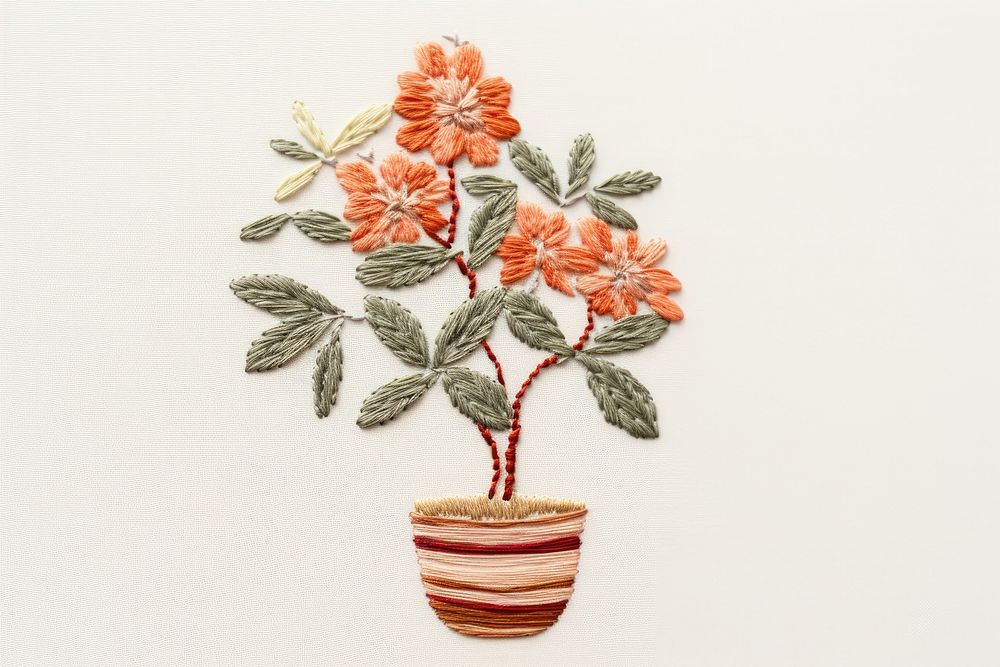 Embroidery of potted plant pattern stitch leaf.