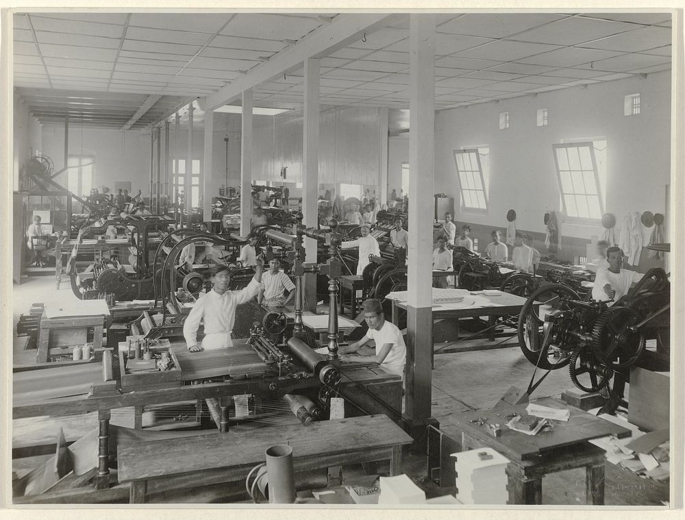 Linieermachines op de drukkerij (1921) by T Kaneo