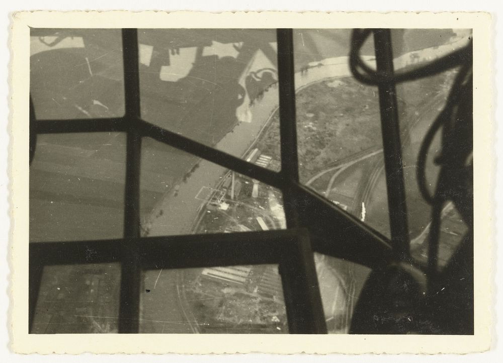 Nederland gezien vanuit Duitse cockpit (1940) by anonymous