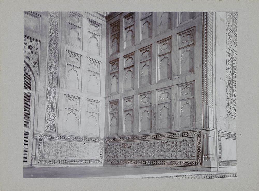 Muur naast deur van de Taj Mahal (c. 1895 - c. 1915) by anonymous