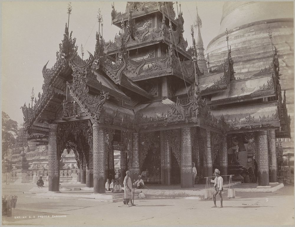 Shwedagon pagode, Rangoon (c. 1895 - c. 1915) by P Klier