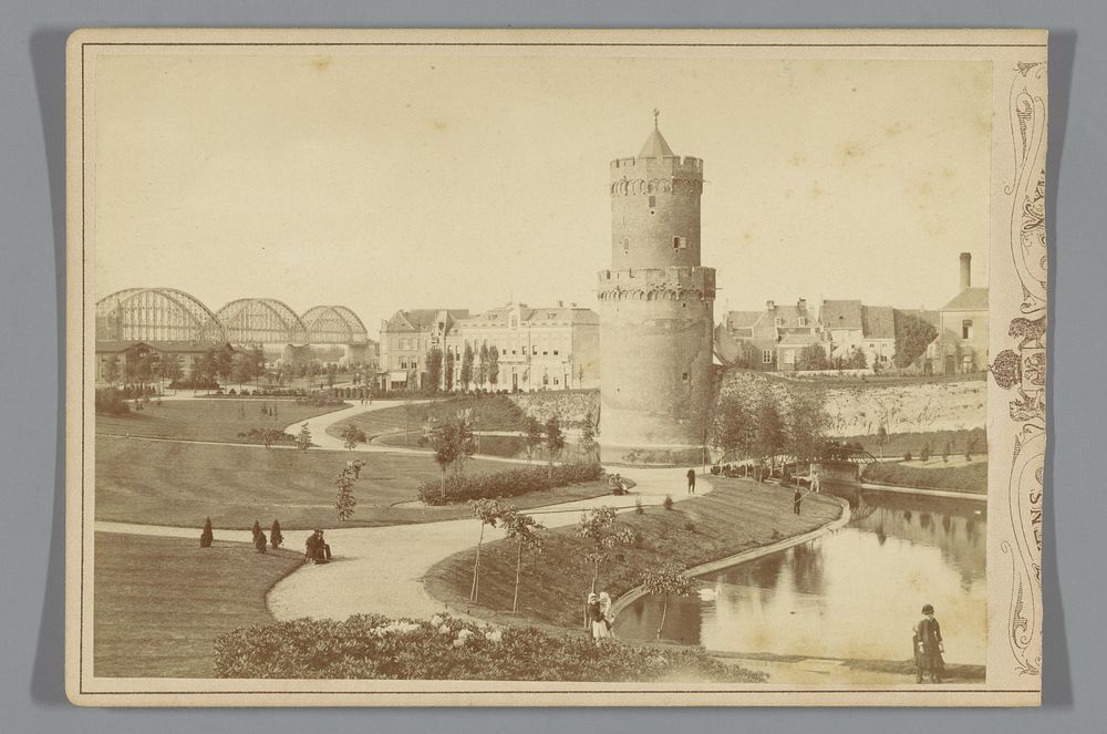 Kronenburgerpark met de Kruittoren, Nijmegen (1885 - 1900) by Wilhelm Ivens