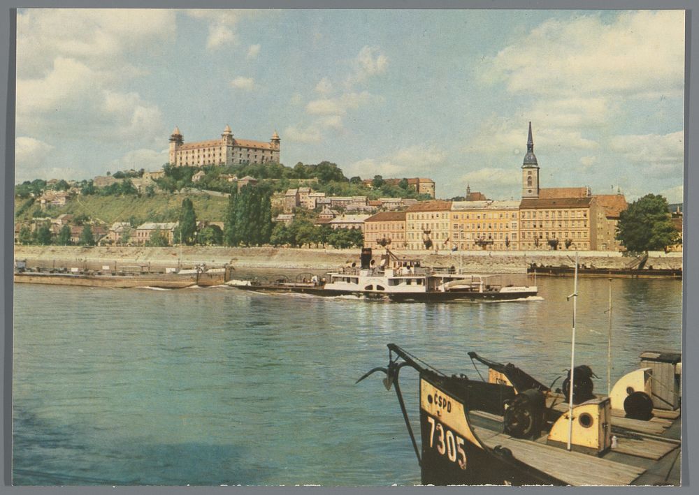 Donau en het kasteel van Bratislava (1950 - 1980) by Holúbek, anonymous and VPL