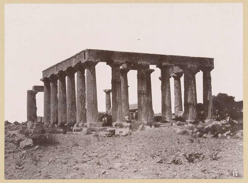 Ruïne van de tempel van Athena op Egina (c. 1890 - 1895) by anonymous and anonymous