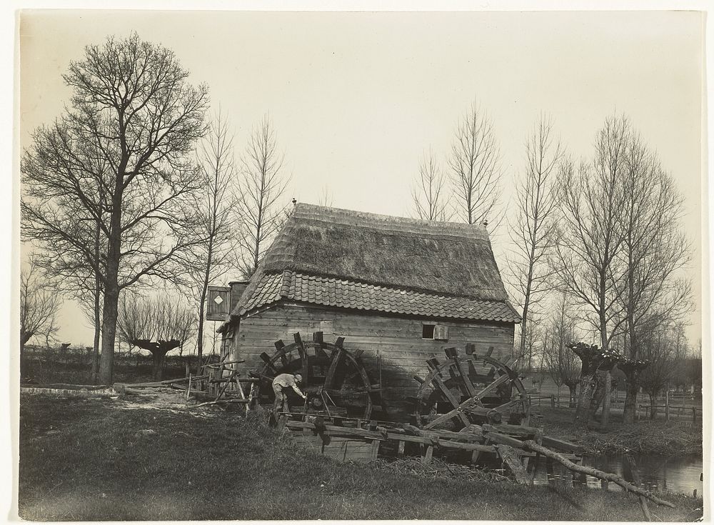 Watermolen of Nijenbekermolen bij Voorst, Gelderland (c. 1920 - c. 1925) by Richard Tepe