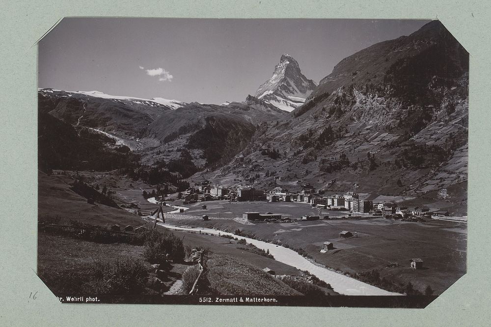 Gezicht op Zermatt en de Matterhorn (1897 - 1900) by anonymous and Gebrüder Wehrli