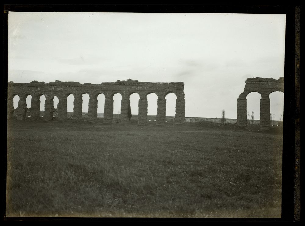 Filmnegatief met opname van Rome (c. 1907 - c. 1935) by anonymous