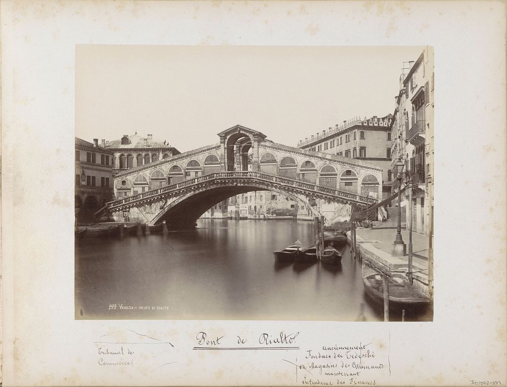 Rialtobrug over het Canal Grande in Venetië (1860 - 1881) by Carlo Ponti