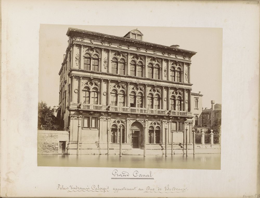 Palazzo Vendramin-Calergi aan het Canal Grande in Venetië (1860 - 1881) by Carlo Ponti