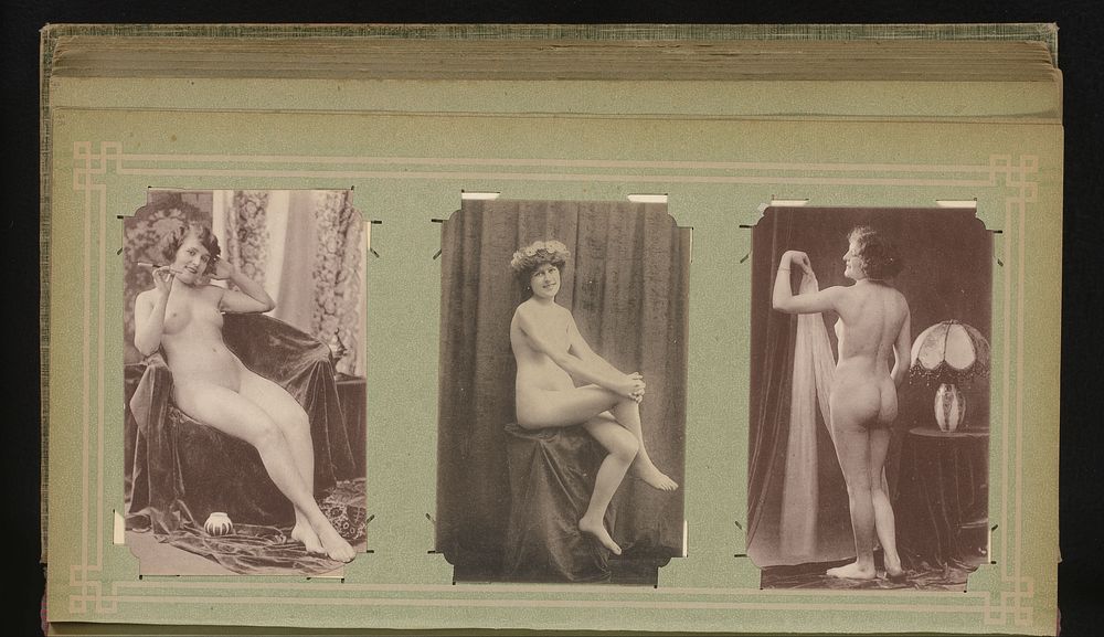 Drie portretten van naakte vrouwen (1900 - 1930) by anonymous