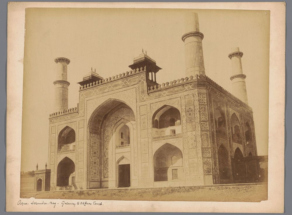 Gateway to Akbar's Tomb at Sikrandra, Uttar Pradesh, India (1865 - 1890) by anonymous